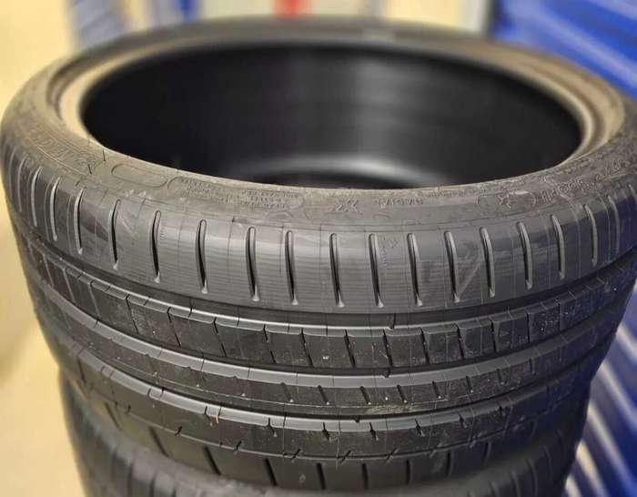 265/40/18 NEW MICHELIN PILOT SUPER SPORT