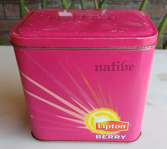 Lipton tin