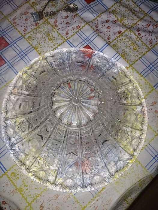 Vintage heavy vintage crystal bowl