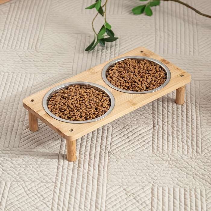 Pet Supplies Model Two Bowls