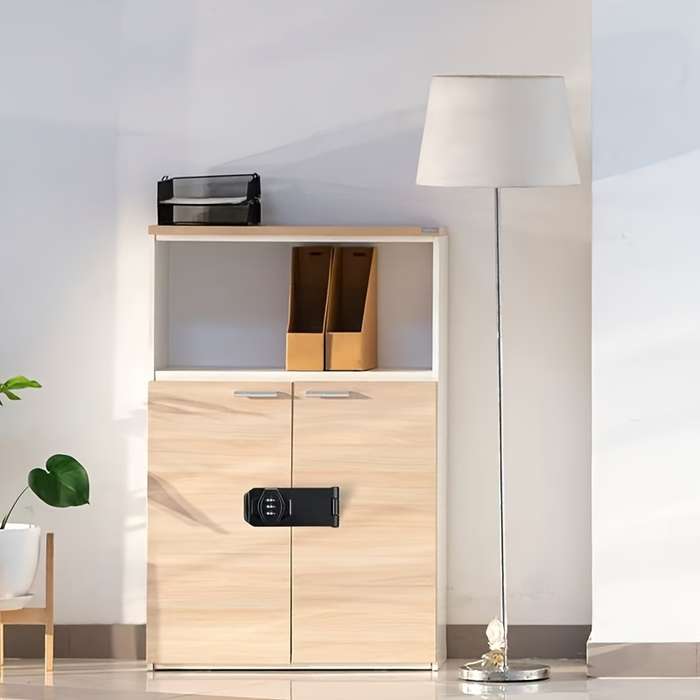 Lock Color Black