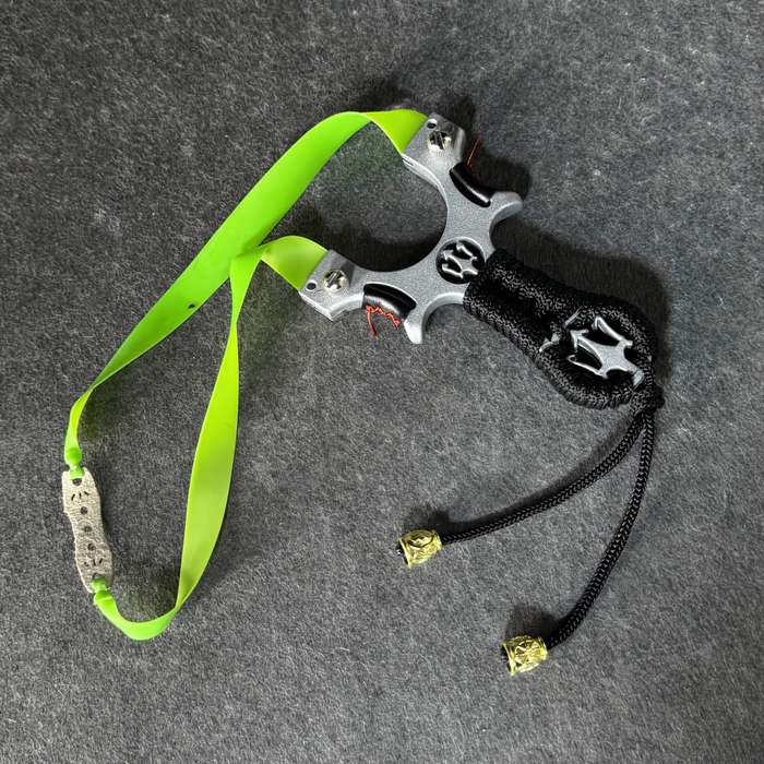 Slingshot Color Black