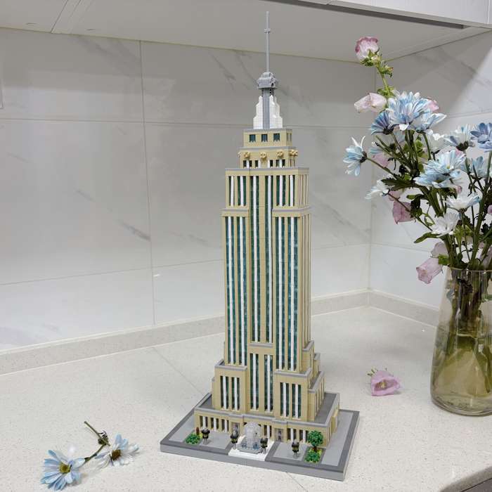 Building Toy Architectural Model Toy Set Items Empire State Building 4669Pcs