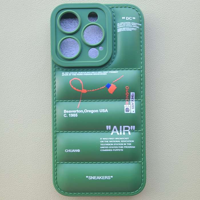 1Pc Mixed Color  For iPhone 15 Pro Down Jacket Design Phone Case