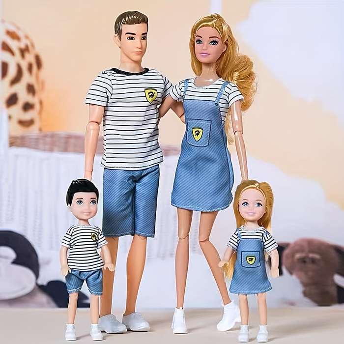 Toy Dolls Items A family of four