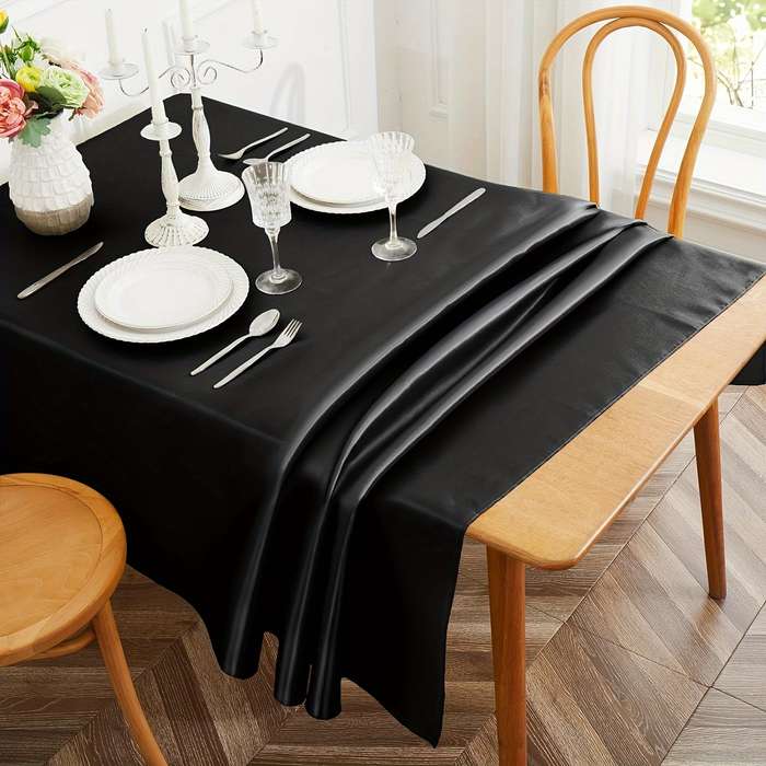 Halloween tablecloth decoration size 145 x 180cm or 57 x 71in