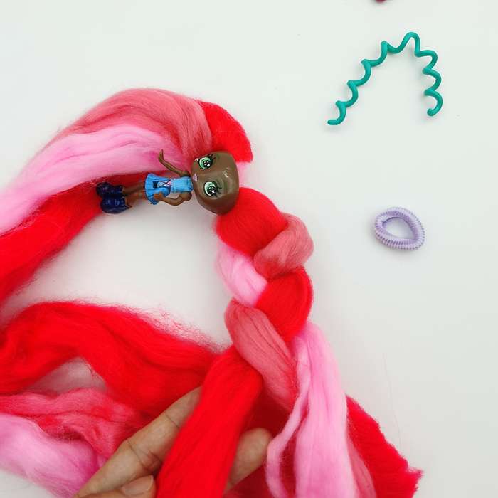 Toy Dolls Items Long Hair Doll   1pc  random color