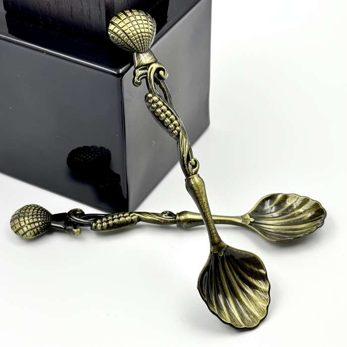 4pcs Vintage Seashell Dessert Spoons Elegant Antique Bronze Metal Coffee Ice Cream Tea Sti