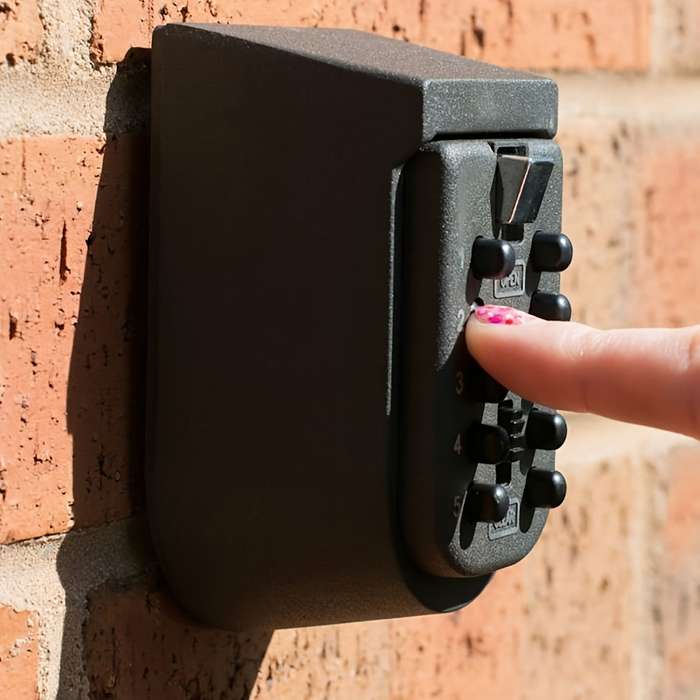 Lock Color Black