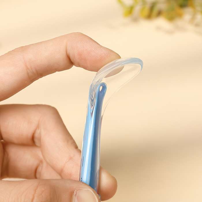 1pc Soft Silicone Youngsters Feeding Spoon Gentle Safe for Youngsters Youngsters Dust-Pro