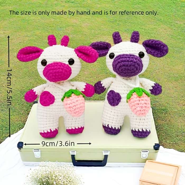 Toy Dolls Model 2pcs Couple Strawberry Cow Kit