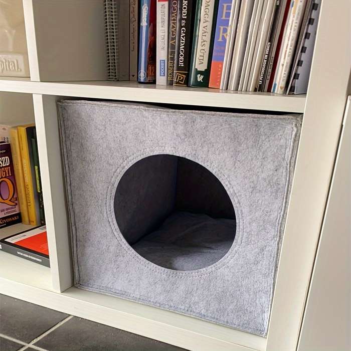 Pet supplies color grey