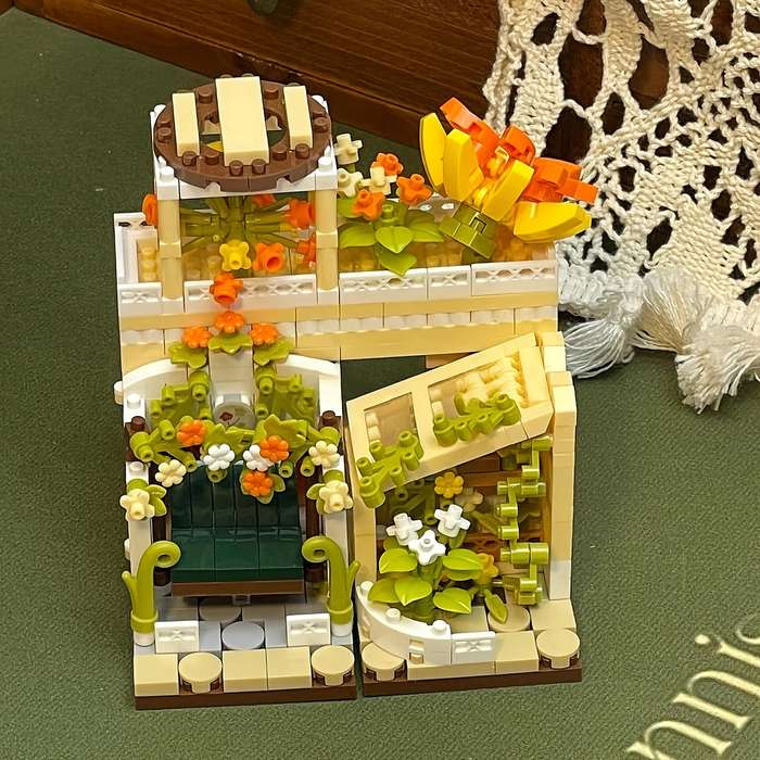 Building Toy Architectural Model Toy Set Model Three In One Flower House 1075 Pieces