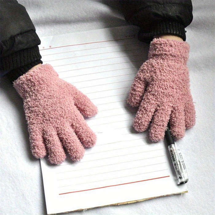 Winter Gloves Color White