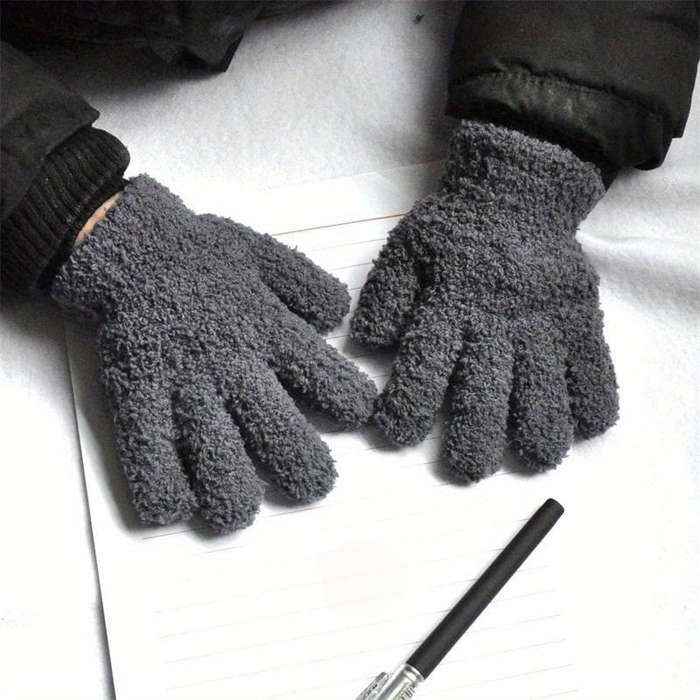 Winter Gloves Color White