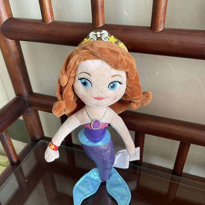 Toy Doll Style Sofia