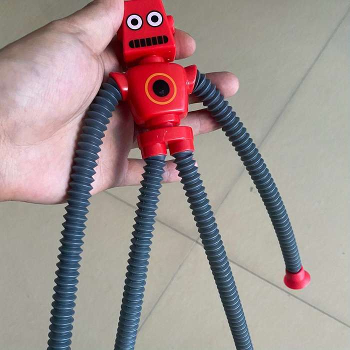 1Pc Red Light Up Stretching Robot Puzzle Toy