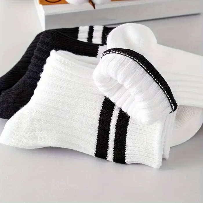 6 Pairs Of Men's Autumn And Winter Thickened Trendy Socks Breathable Comfy Casual Unisex Socks For M