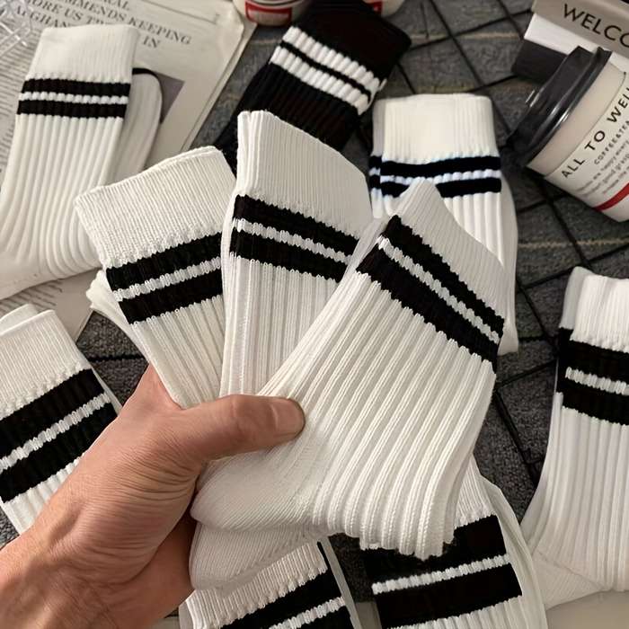 6 Pairs Of White One Size High Elastic Socks