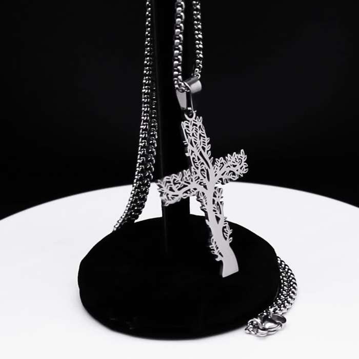 1 Piece Silvery 50 Cm BOX SRx3 Jesus Theme Pendant