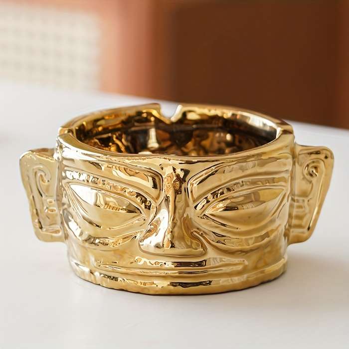 1pc Modern Ashtray for Home Living Room Lightweight Luxury Sealed Anti-ash High-end Cigarette Hold