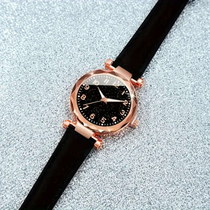 Lovely 5-Piece Women's Watch And Heart Jewelry Set