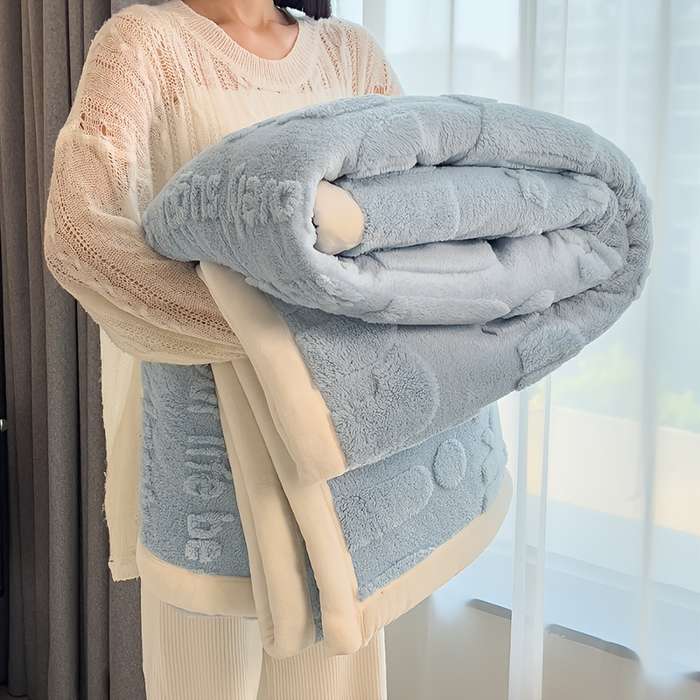 1ps Blanket Color Crystal Blue With White Edges size XXL