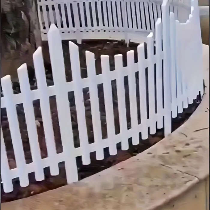 10 Pieces White Plastic Garden Fence Posts