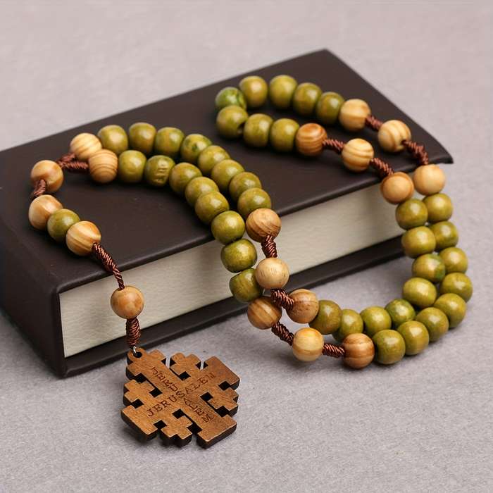 1 Piece Green Jesus Theme Pendant