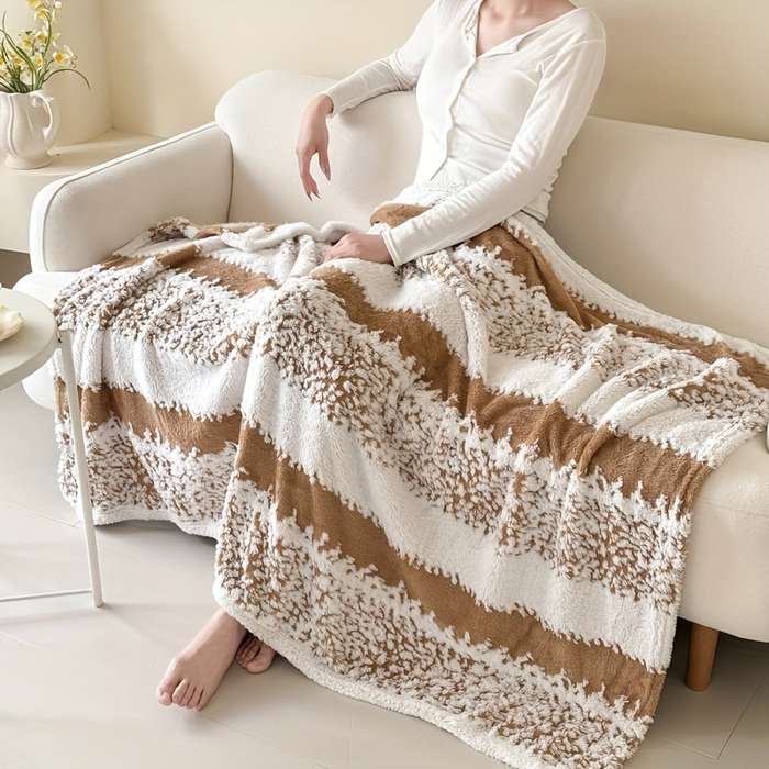1ps Blanket Color Green size 27.56inx39.37in 70cmx100cm