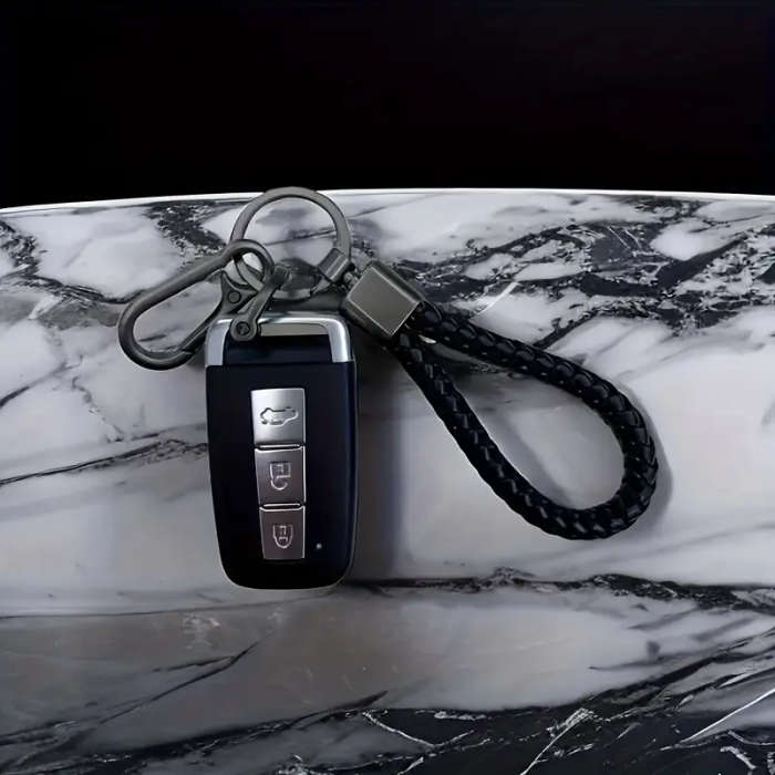 High Quality Alloy Car Keychain