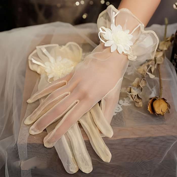 1 Pair Light Gold Lace Bridal Gloves