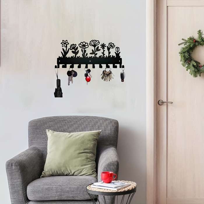 A Floral Design Wall-Mounted Metal Key Hook with 10 HooksMeasuring 24.89 X 9.91 cmSuitable for