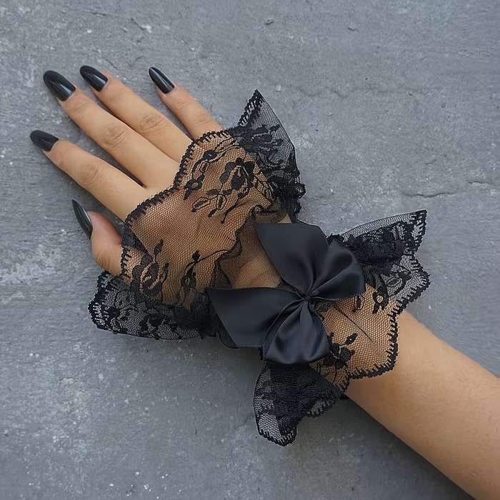 1 Pair Black Lace Bow Sleeve Cuff