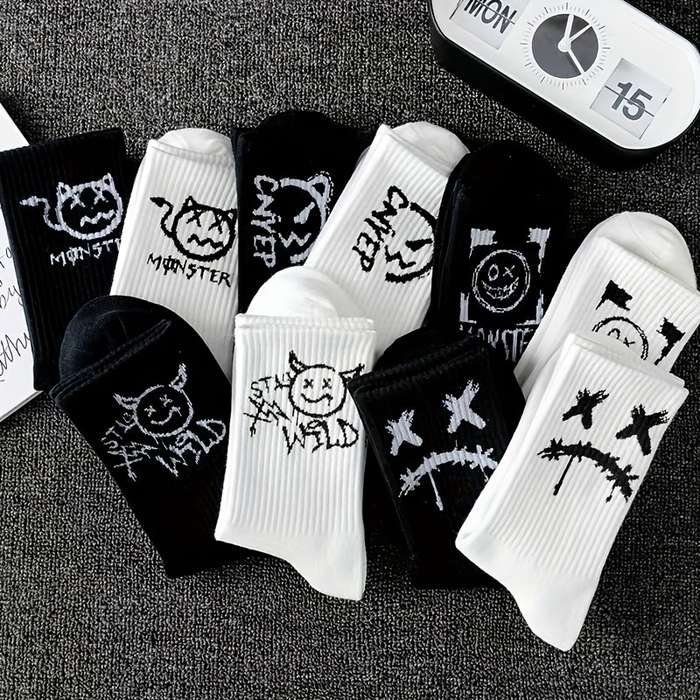 5 Pairs Random White One Size High Elastic Socks
