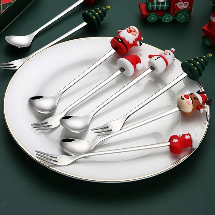 4pcs Christmas Coffee Spoon Set Stainless Steel Santa Reindeer Designs for Holiday Dining