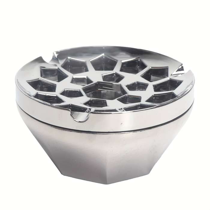 1pc Classic Round Metal Ashtray with Windproof Design C Stylish Windscreen Feature for Outdoor Res