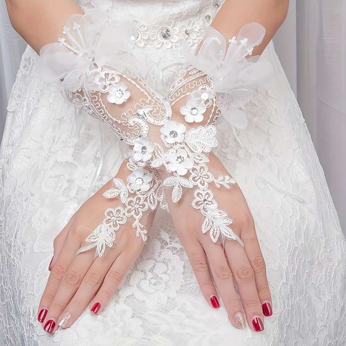 1 Pair White Lace Floral Fingerless Gloves
