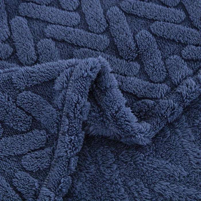 1ps Blanket Color Navy Blue size 180x200cm