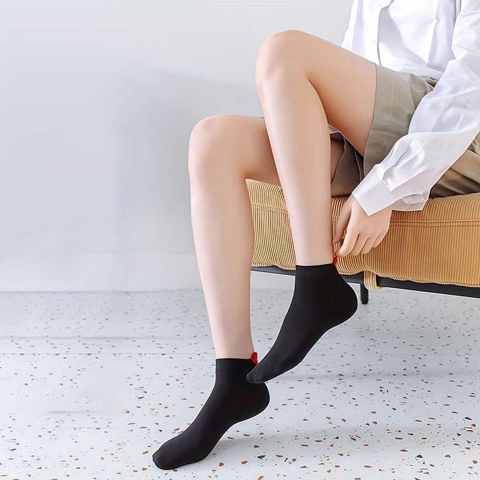 5 Pairs White Background Green Heart One Size High Elastic Socks