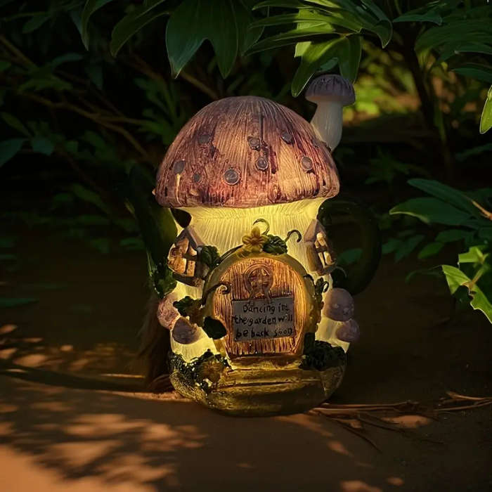 Solar Light Water Bottle Mushroom House