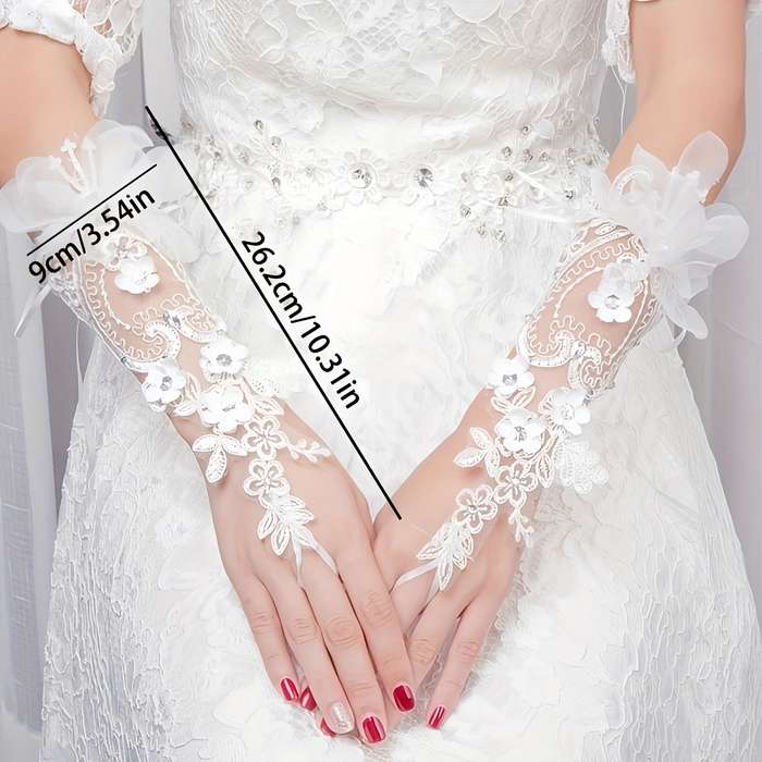 1 Pair White Lace Floral Fingerless Gloves