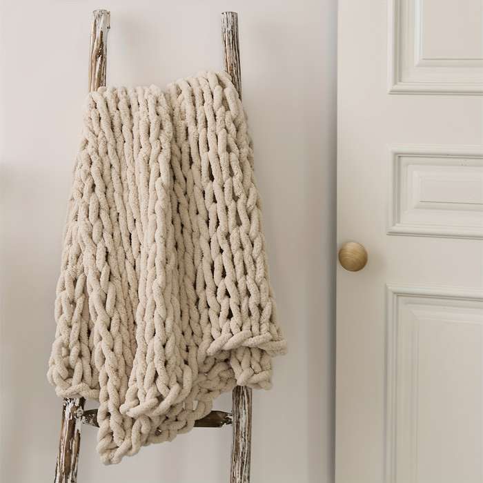 1ps Blanket Color Bright Red size 80x100cm