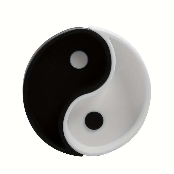 1 Yin Yang Tai Chi Silicone Ashtray Leaf-Shaped Dual-Color Design for Indoor Outdoor Decor