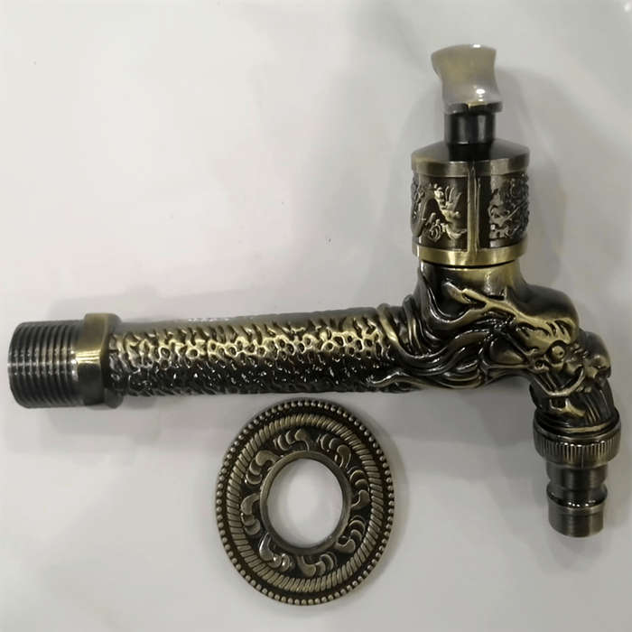 1 Piece Retro European Style Long Green Dragon Faucet