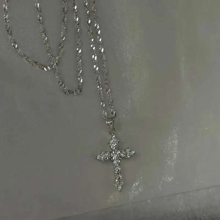 1 Piece Silvery Jesus Theme Pendant