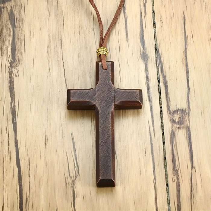 1 Piece A Brown Jesus Theme Pendant