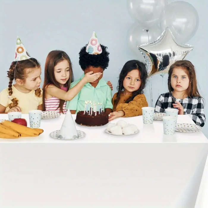 White Rectangular Pe Disposable Tablecloth