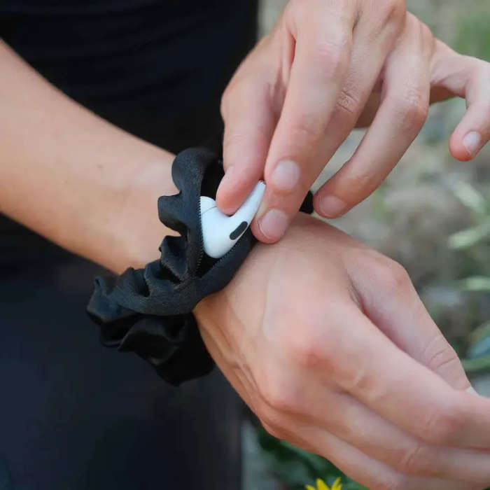 1pc Zipper Scrunchie Hair Tie with Secret Pocket