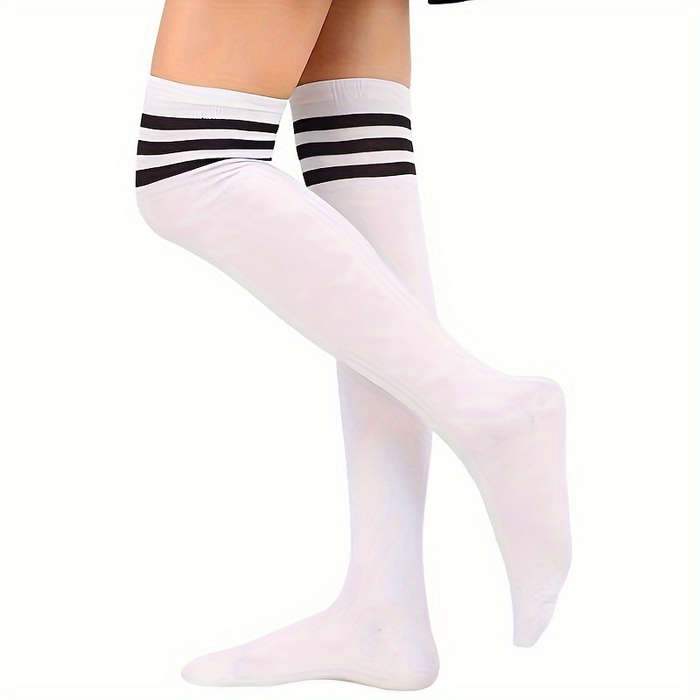 1 Pair White One Size Socks